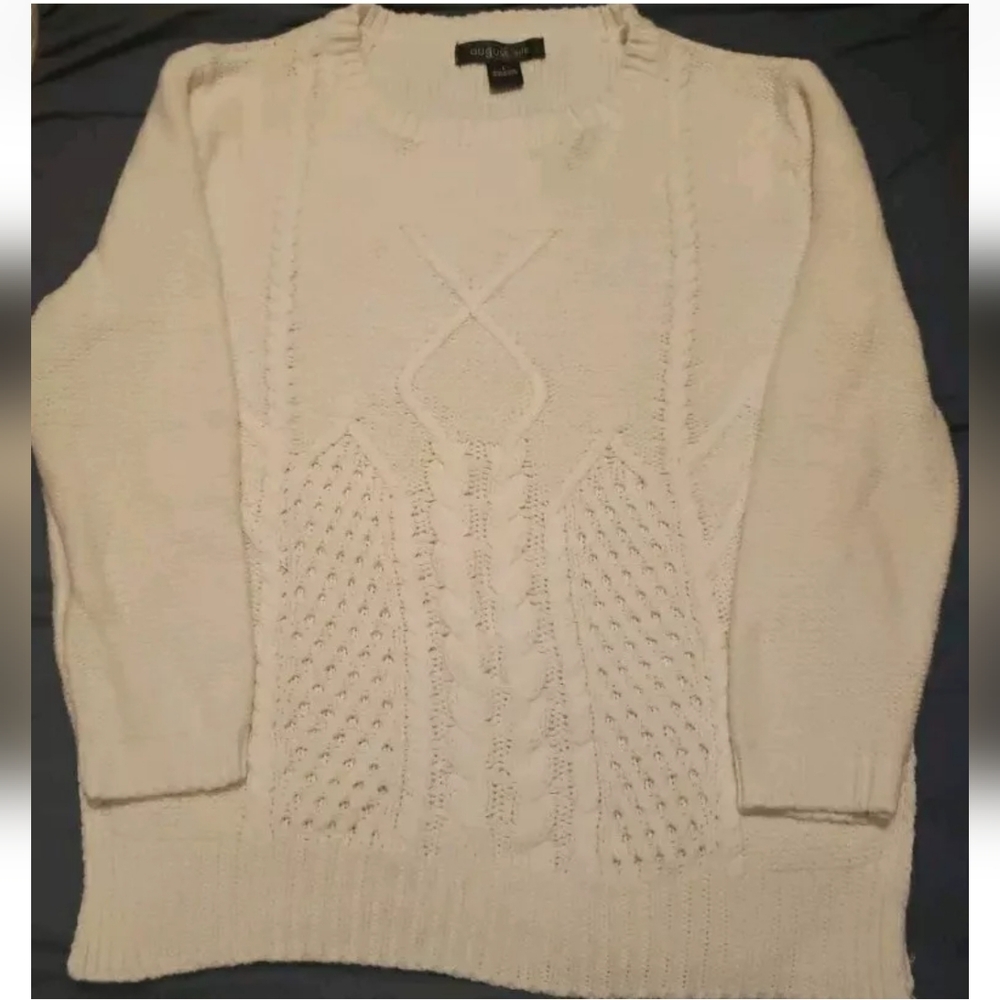 August Silk Cream 3/4 Sleeve Cut Out Detail  Side Slit Knit Crew Neck Sweater L